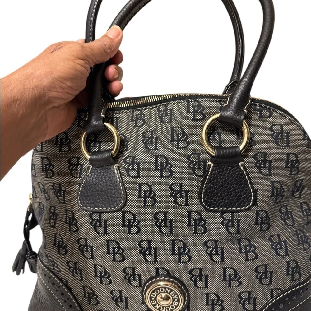 Dooney & Bourke Black and Gray Women's Bag in excellent condition